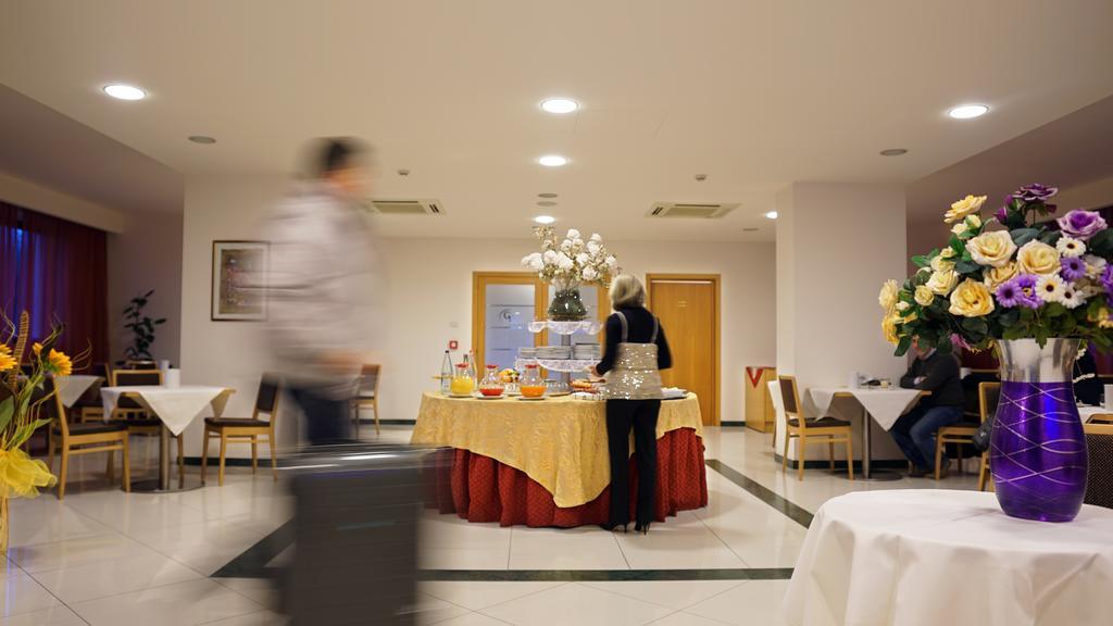 Garden Hotel Arezzo Esterno foto