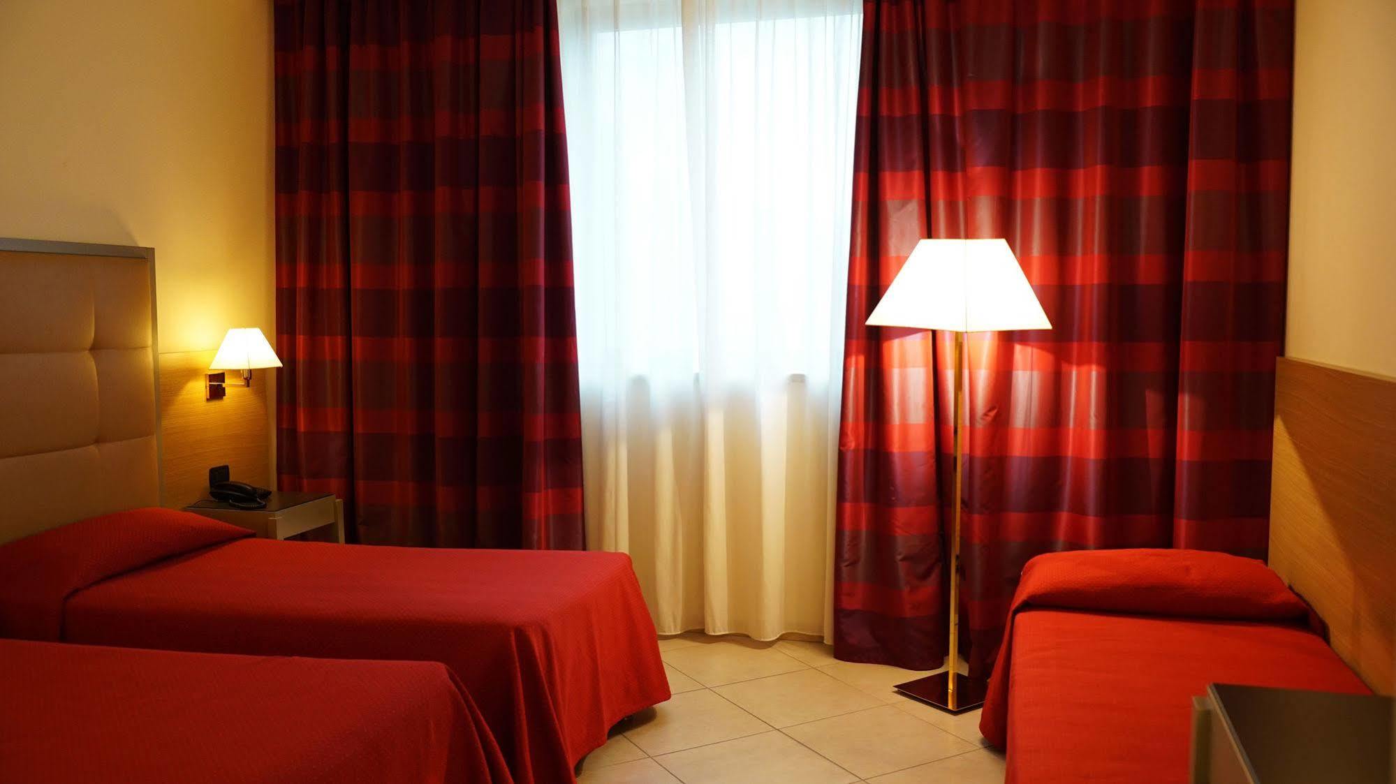 Garden Hotel Arezzo Esterno foto