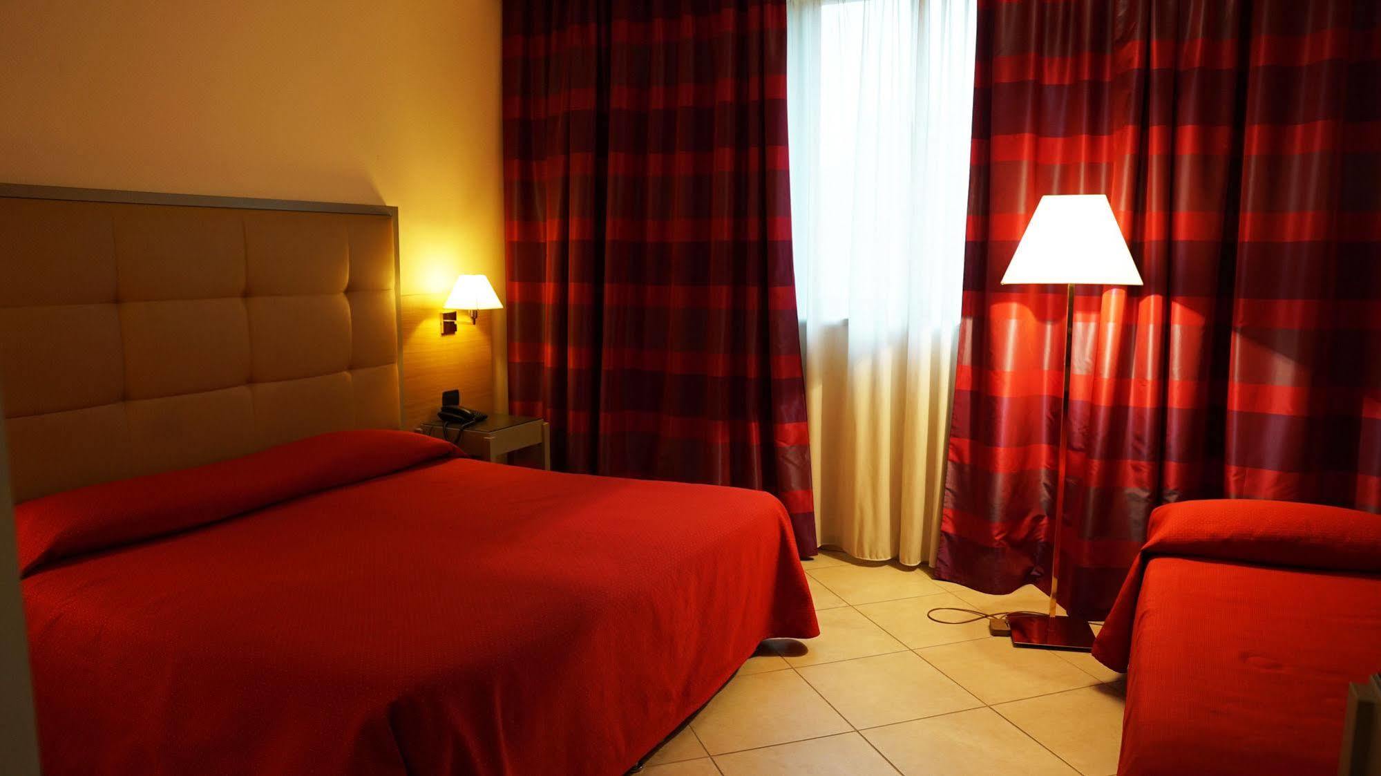 Garden Hotel Arezzo Esterno foto